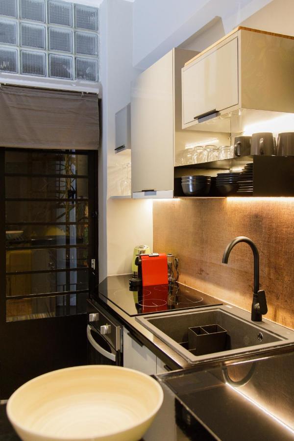 Soho Apartments Athena Bagian luar foto